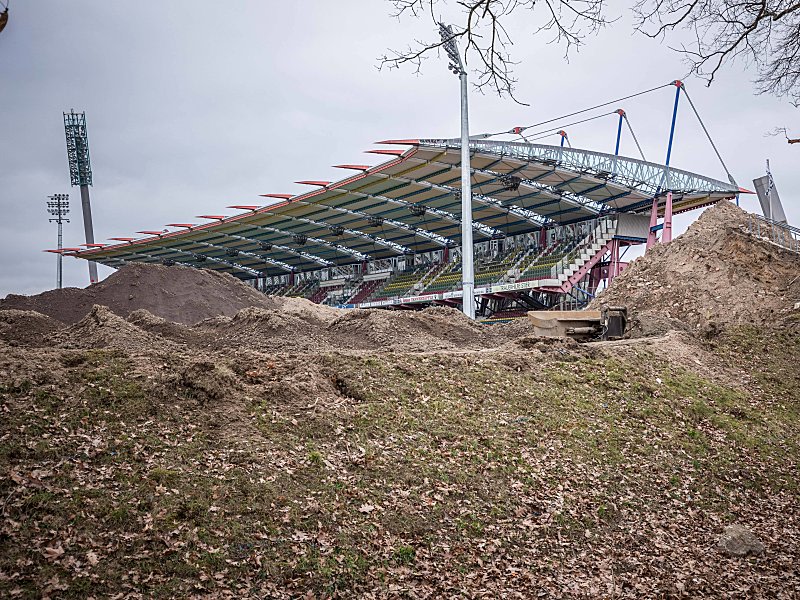 Heimst&#228;tte des Karlsruher SC: das Wildparkstadion, das sich derzeit im Umbau befindet.