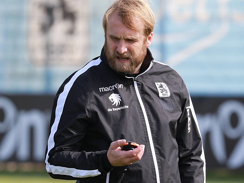 Stieg mit dem TSV 1860 M&#252;nchen im vergangenen Sommer auf: Trainer Daniel Bierofka.