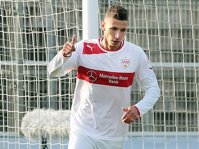 Daumen hoch: Stuttgarts U-23-Spieler Soufian Benyamina l&#228;sst derzeit aufhorchen - anscheinend nicht nur in Schwaben.