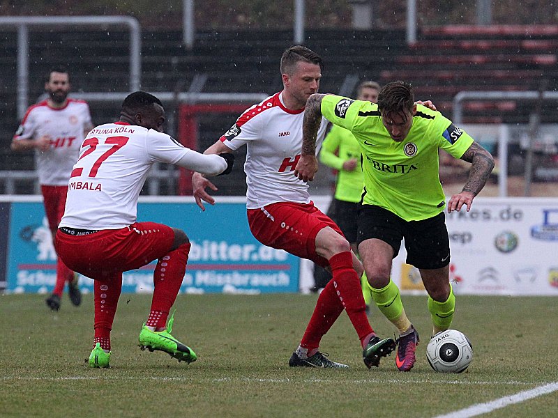 Viel Kampf, aber keine Tore zwischen Fortuna K&#246;ln und dem SV Wehen Wiesbaden.