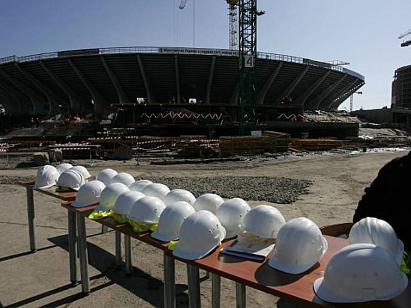 Wird die Arena rechtzeitig fertig? Die Stadionbaustelle in Kiew.