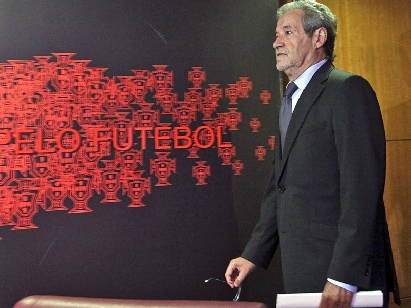 Verk&#252;ndete die Entlassung von Carlos Queiroz als Nationaltrainer: FPF-Pr&#228;sident Gilberto Madail. 