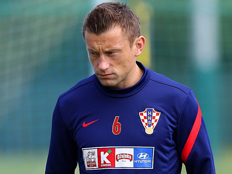 Geknickt: Kroatiens Ivica Olic wird die EM wegen einer Oberschenkelverletzung verpassen.