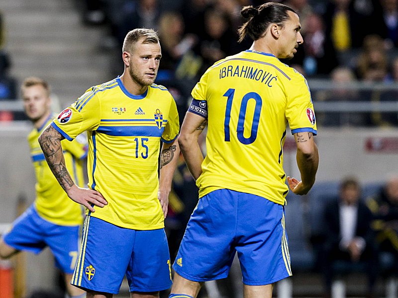 Letzte H&#252;rde D&#228;nemark: Zlatan Ibrahimovic und John Guidetti wollen mit Schweden zur EM.