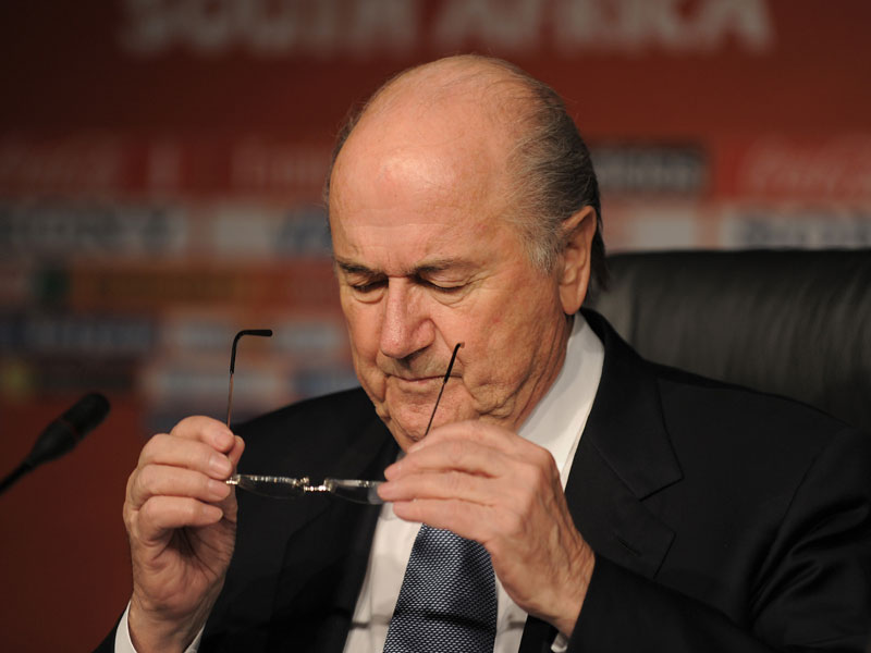 Sieht technische Hilfsmittel weiter kritisch: Sepp Blatter.