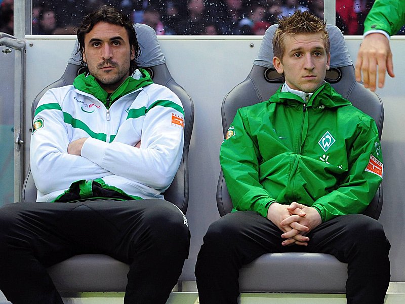 Wem droht zum Bundesliga-Start der Platz auf der Bank? Weder Hugo Almeida, noch Marko Marin (re.) haben eine Stammplatzgarantie.