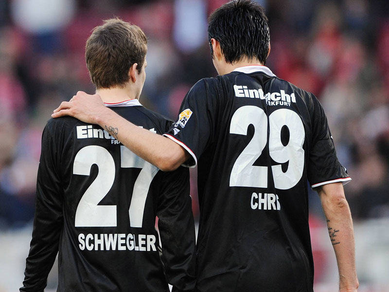 Leistungstr&#228;ger im defensiven Mittelfeld der Eintracht: Pirmin Schwegler und Chris.