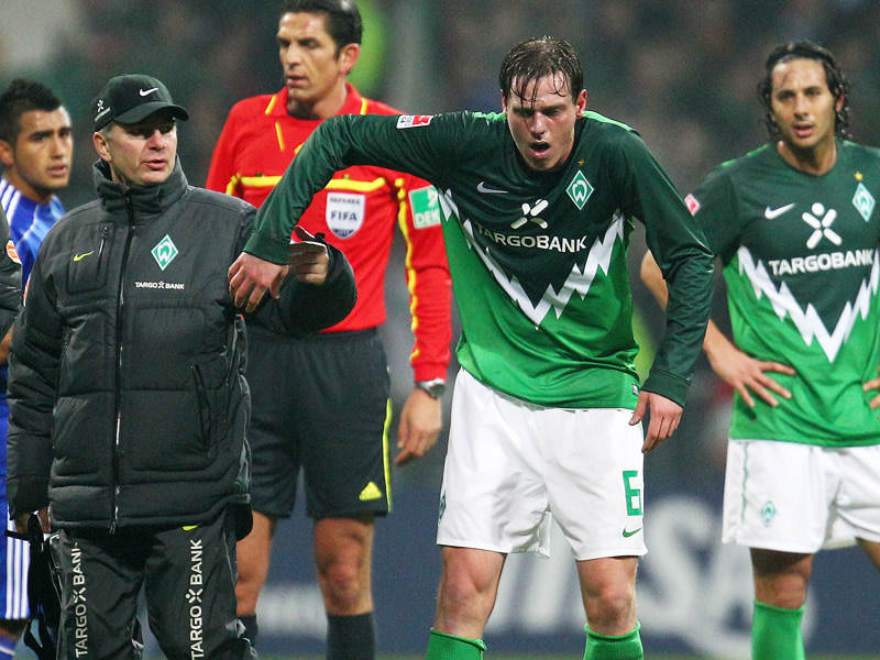 Gezeichnet: Werders Tim Borowski musste gegen Leverkusen mit Verdacht auf Gehirnersch&#252;tterung vom Feld.