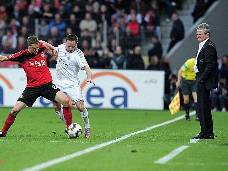 Wirft am Sonntag ein besonderes Auge auf Lars Bender (li.) und Franck Ribery: Jupp Heynckes (re.).