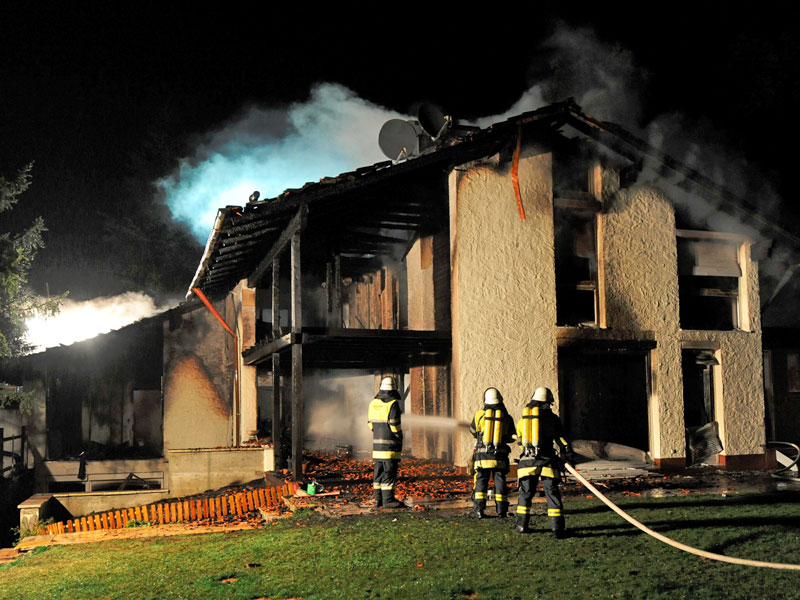 Die Villa von Breno ist nahezu v&#246;llig ausgebrannt.