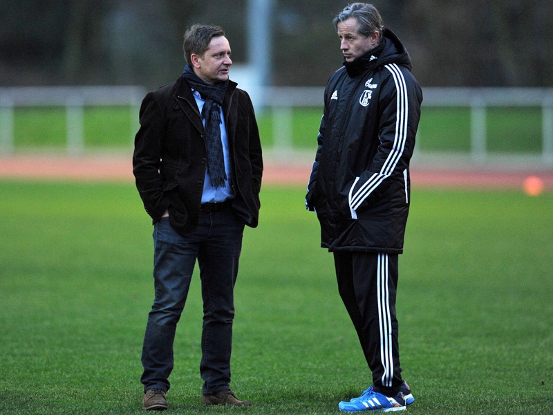 Neues Gespann bei S04: Manager Horst Heldt mit Trainer Jens Keller (re.). 