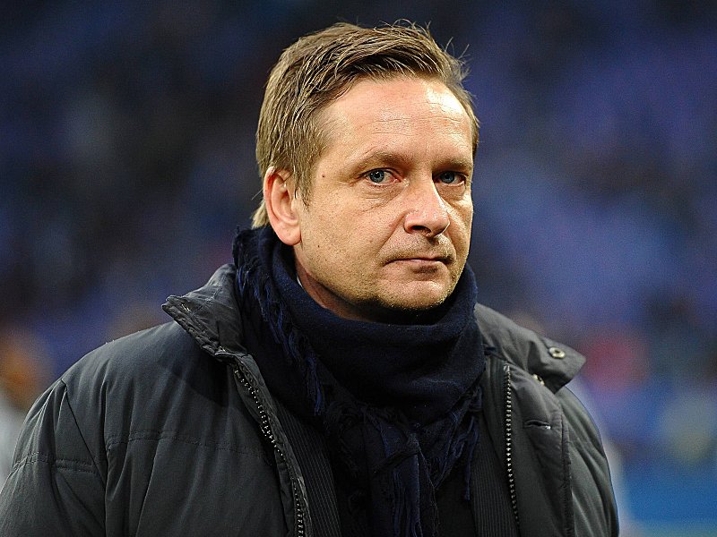Stinksauer: Schalke-Manager Horst Heldt will wegen des Boateng-Fotos &quot;ein Exempel statuieren&quot;.