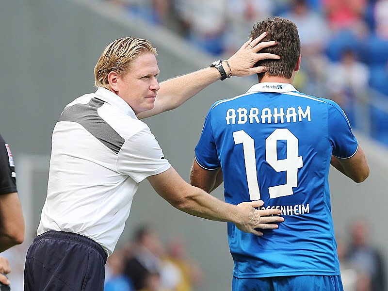 Gegen Bremen schickte TSG-Coach Markus Gisdol zuletzt David Abraham auf die rechte Seite.