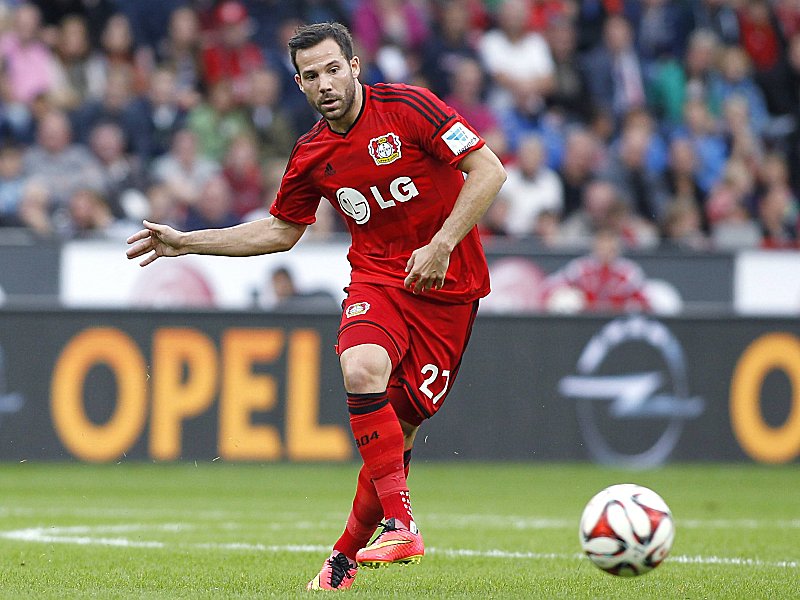 Leverkusens Gonzalo Castro plagen muskul&#228;re Probleme, sein Einsatz in Freiburg entscheidet sich kurzfristig.
