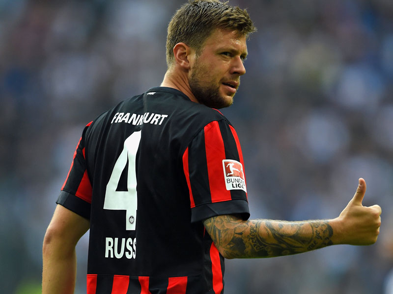 Alles wieder ok: Marco Russ entschuldigte sich bei Eintracht-Legende J&#252;rgen Grabowski.