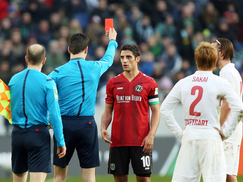 Drastisch: Lars Stindl muss nach Gelb-Rot gegen Stuttgart mehr als nur die obligatorische Sperre absitzen.