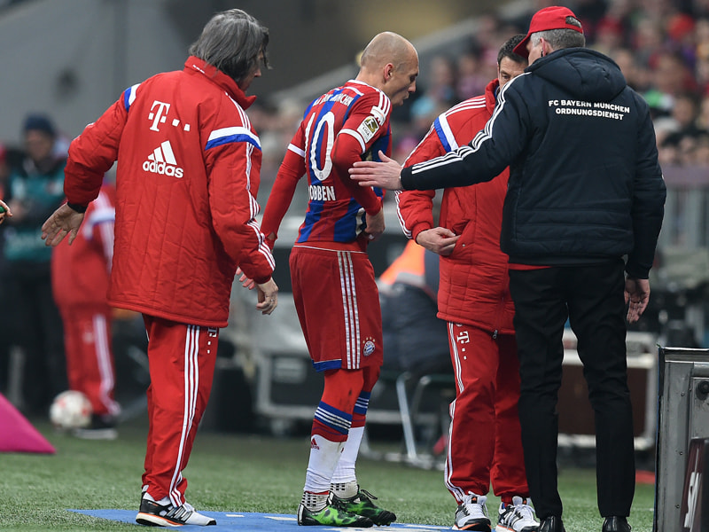 Fehlt dem FC Bayern l&#228;nger verletzt: Arjen Robben (Mi.).