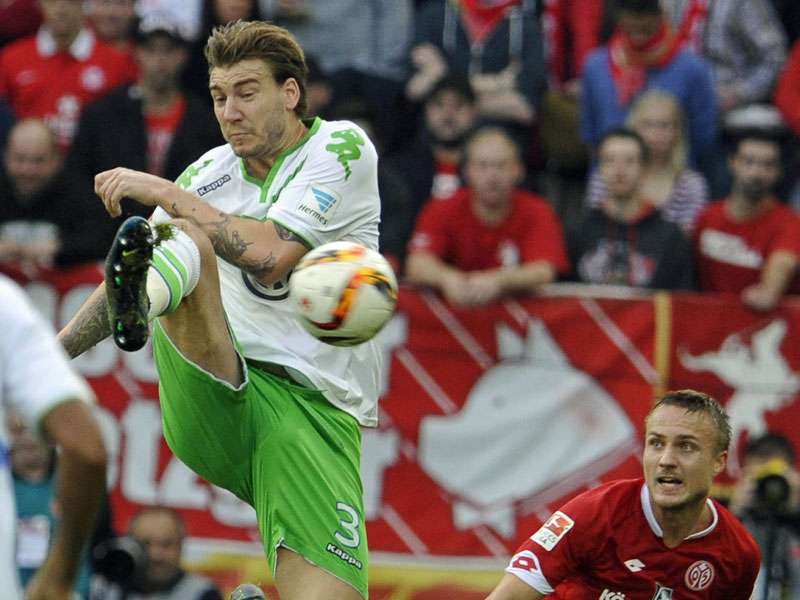 Unzufrieden mit dem Spiel in Mainz: Wolfsburgs St&#252;rmer Nicklas Bendtner.