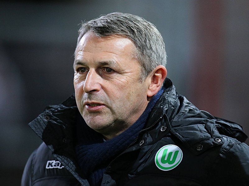 Wolfsburgs Manager Klaus Allofs gibt sich zumindest &#228;u&#223;erlich gelassen.
