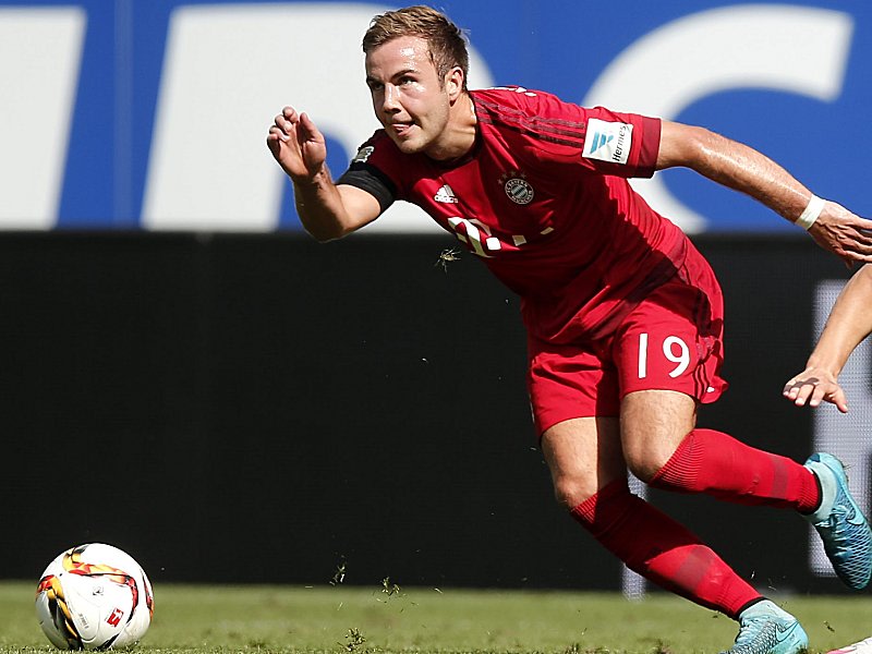 Auf dem Weg zur&#252;ck auf den Platz: Mario G&#246;tze.