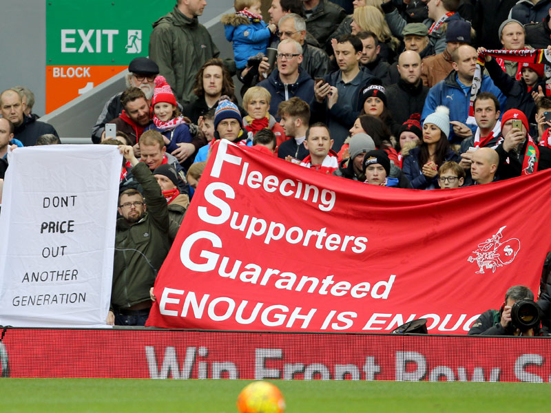 Liverpools Fans demonstrieren erfolgreich gegen &#252;berh&#246;hte Ticketpreise.