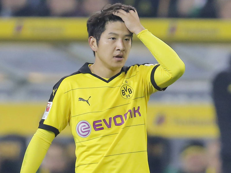 Au&#223;en vor: Joo-Ho Park kann in der n&#228;chsten Zeit nicht f&#252;r Borussia Dortmund spielen. 