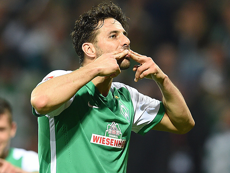 Bleibt ein weiteres Jahr in Bremen: Claudio Pizarro.