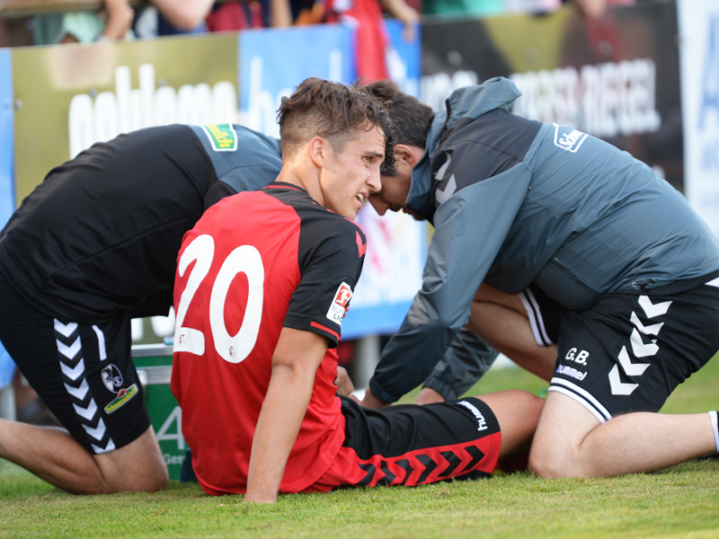Lange Ausfallzeit: Freiburgs Abwehrspieler Marc-Oliver-Kempf hat sich am Meniskus verletzt.  