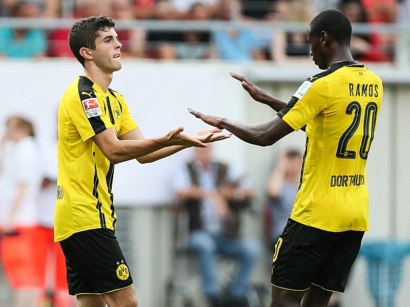 Bleiben beide in Dortmund: Christian Pulisic und Adrian Ramos.