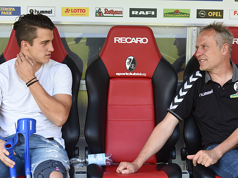 Freiburgs Coach Christian Streich muss noch mindestens bis Jahresende auf Marc-Oliver Kempf verzichten.
