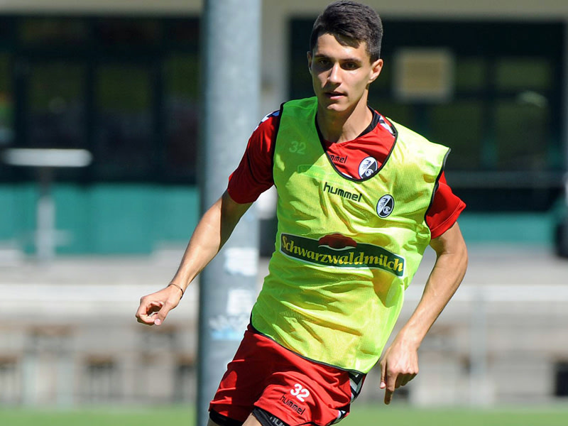 Freut sich auf den Stil des SC: Freiburgs neuer Mittelfeldspieler Bartosz Kapustka.