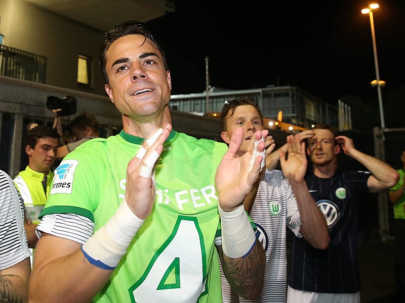 Verabschiedet sich nochmals von den Fans und Verantwortlichen des VfL Wolfsburg - auf absehbare Zeit: Diego Benaglio.