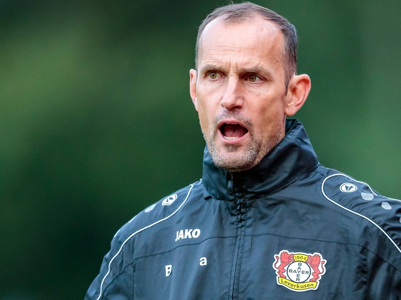 Hat seine erste Elf weitgehend im Kopf: Leverkusens Trainer Heiko Herrlich. 