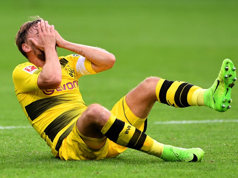 Kurz zur&#252;ck und schon wieder verletzt: Dortmunds Kapit&#228;n Marcel Schmelzer steht vor einer erneuten Zwangspause.