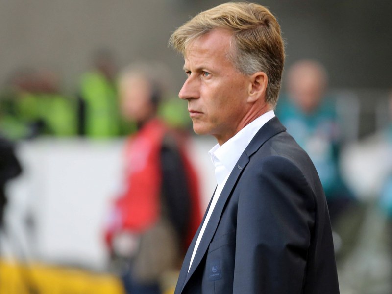 Sein Trainerstuhl wackelt: Wolfsburgs Coach Andries Jonker.