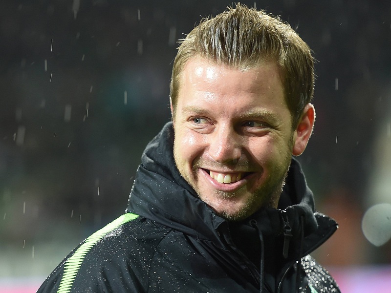 Hatte gut Lachen: Werder-Coach Florian Kohfeldt nach dem 4:0 gegen Hannover. 
