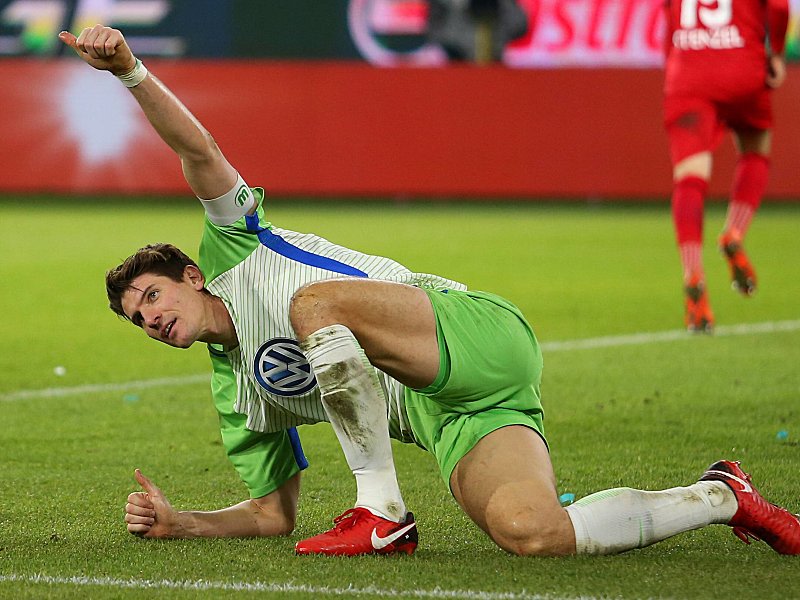 Daumen hoch: Mario Gomez steht in Wolfsburg im Rampenlicht.