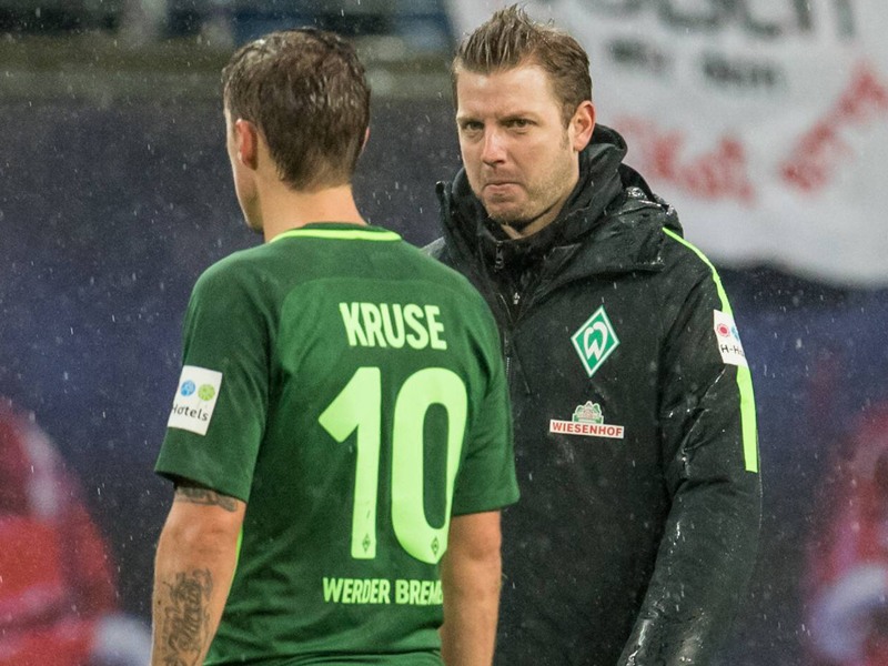 Der Plan ging nicht auf: Werder-Trainer Florian Kohfeldt hatte mit Max Kruse in der Schlussminuten etwas Besonderes vor.