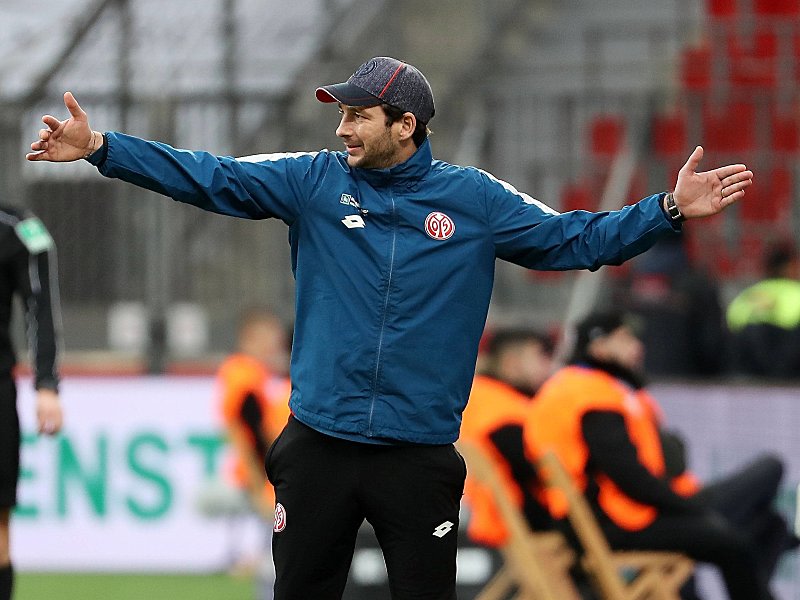 Ging mit Mainz in Leverkusen leer aus: Trainer Sandro Schwarz.