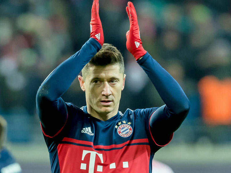 Der FC Bayern pocht auf seinen Vertrag mit Robert Lewandowski.