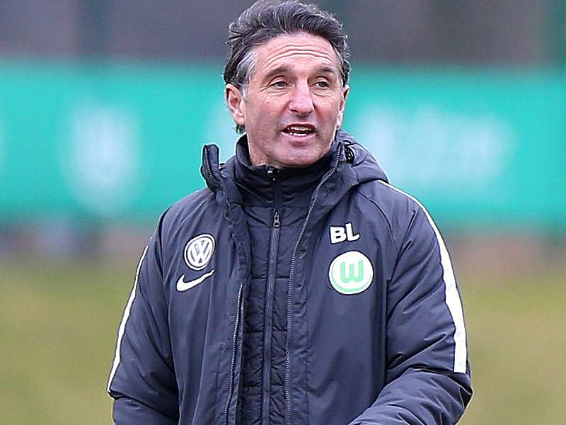 Wolfsburgs Trainer Bruno Labbadia musste am Dienstag im Training auf drei angeschlagene Spieler verzichten.