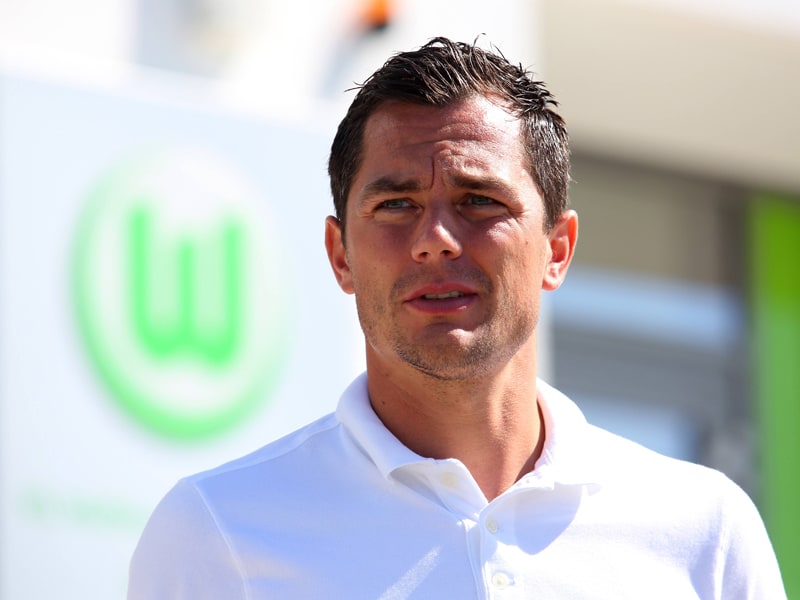 Sein Arbeitstag geht derzeit von acht bis acht: Wolfsburgs Sportdirektor Marcel Sch&#228;fer.