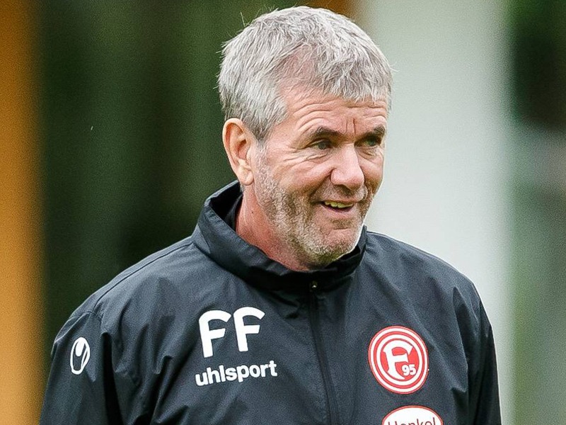Trainer-Routinier: Friedhelm Funkel (64).