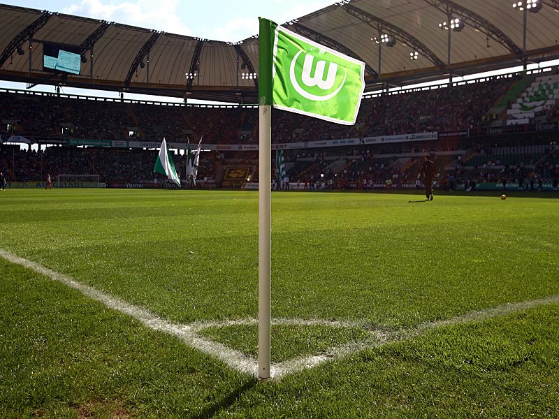 Der VfL Wolfsburg hat vor Gericht Recht bekommen und darf zwei Fans in Regress nehmen.