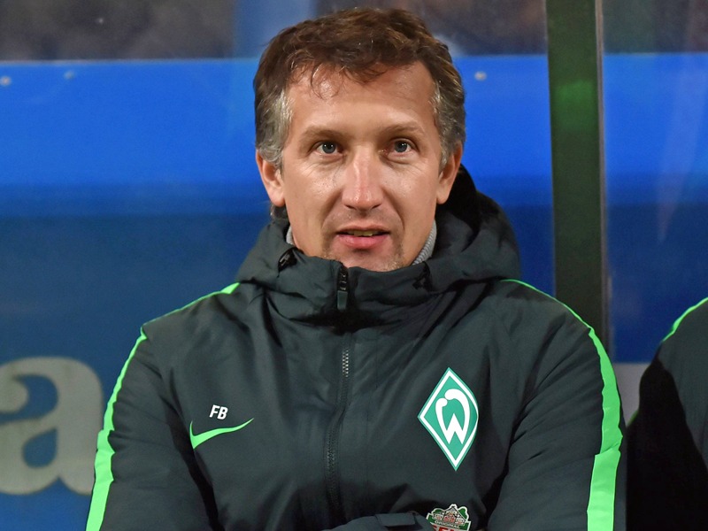 Er d&#228;mpft zu hohe Erwartungen: Bremens Manager Frank Baumann.