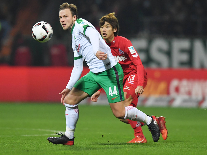 Achillessehnenprobleme: Werder Bremens Mittelfeldspieler Philipp Bargfrede. Rechts K&#246;lns Osako. 