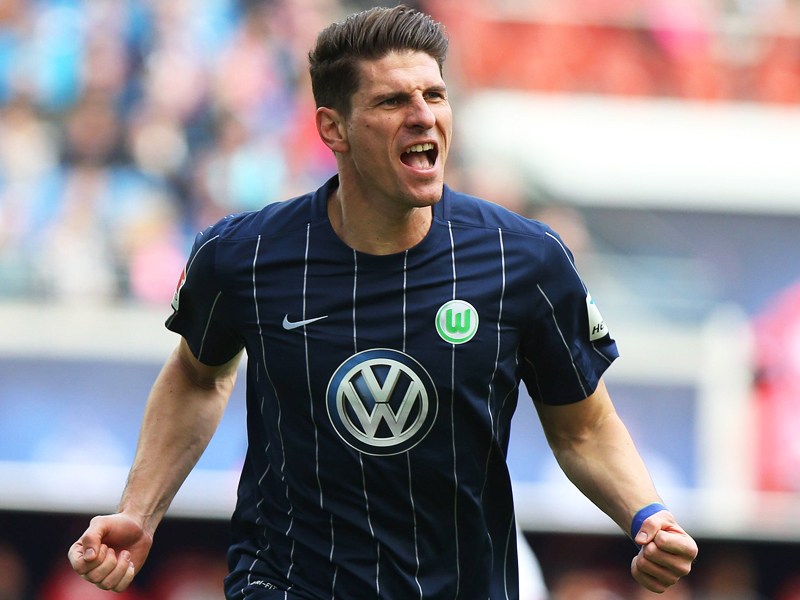 Trifft in Serie unter Trainer Andries Jonker: Wolfsburgs St&#252;rmer Mario Gomez. 