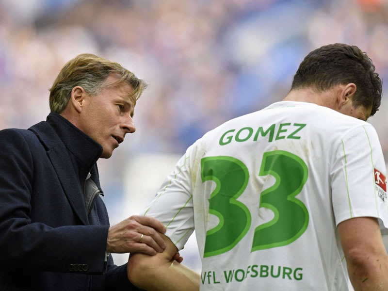 Wohin geht die Reise? Wolfsburgs Trainer Andries Jonker und Mario Gomez.