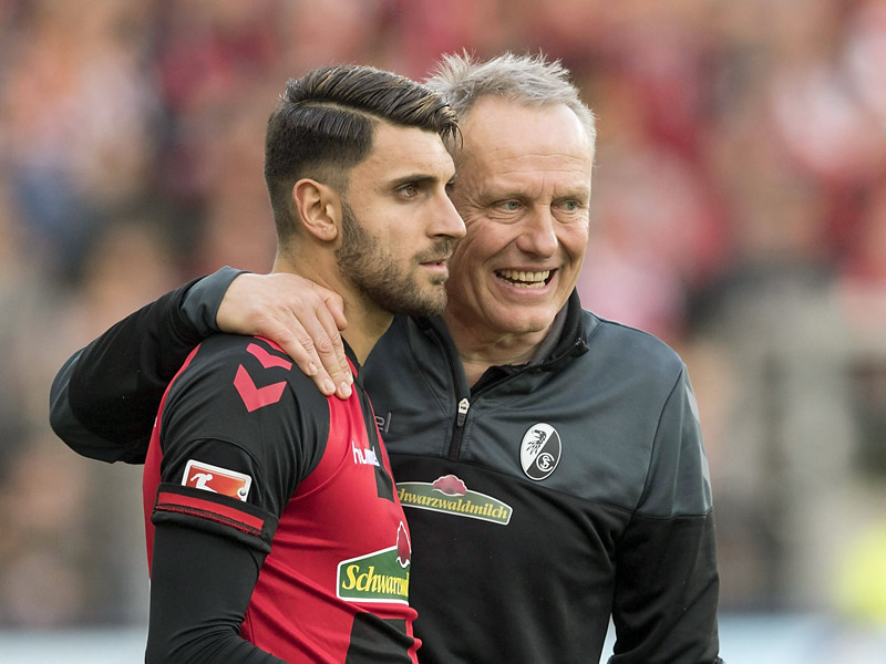 Wohl bald wieder vereint: Vincenzo Grifo und Freiburgs Coach Christian Streich.