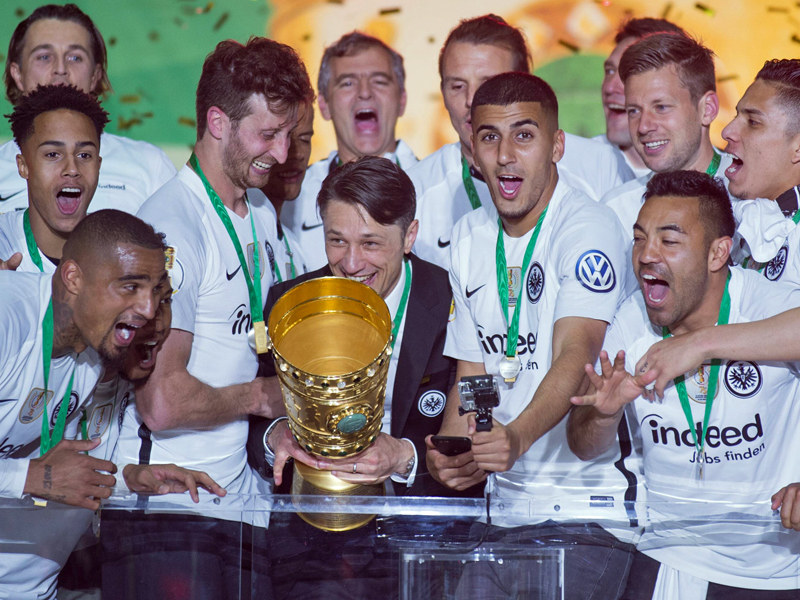 Die Freude &#252;ber Eintracht Frankfurts DFB-Pokal-Coup lebt nun auf der Leinwand nochmal auf. 